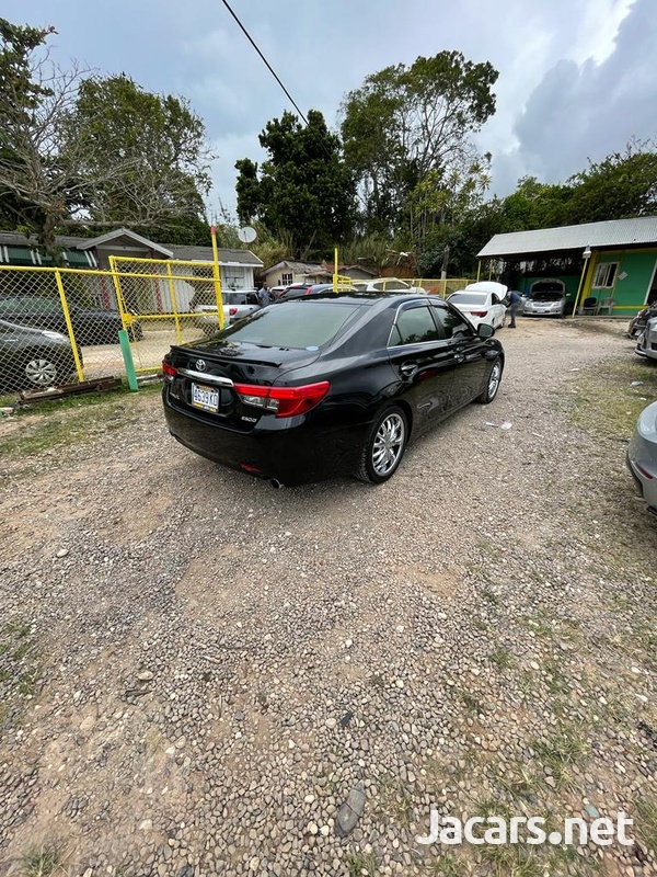 Toyota Mark X 2,5L 2013-7