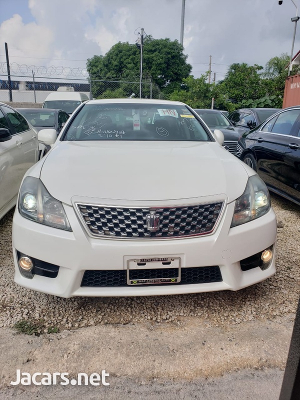 Toyota Crown 2,5L 2012-6