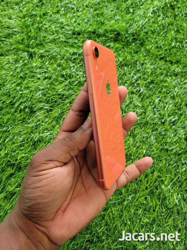 iPhone XR 64gb-5