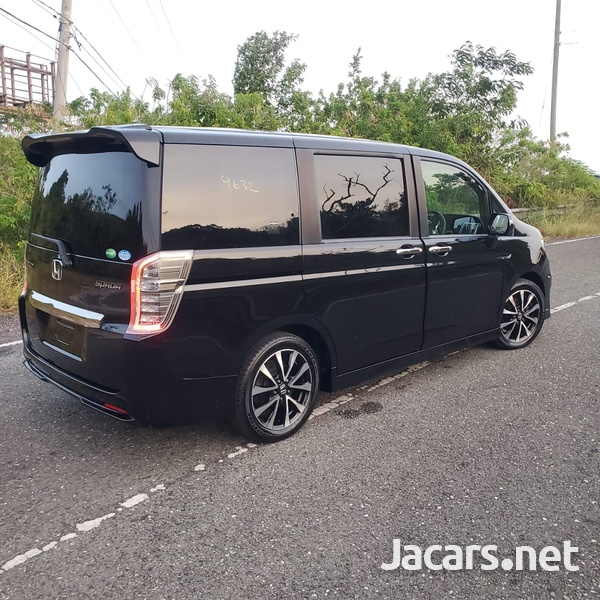 Honda Stepwgn Spada 2,0L 2013-16