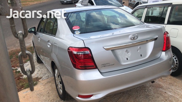 Toyota Axio 1,5L 2017-9