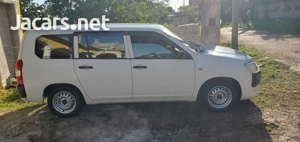 Toyota Probox 1,5L 2016-3
