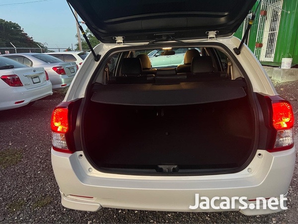 Toyota Fielder 1,5L 2014-9