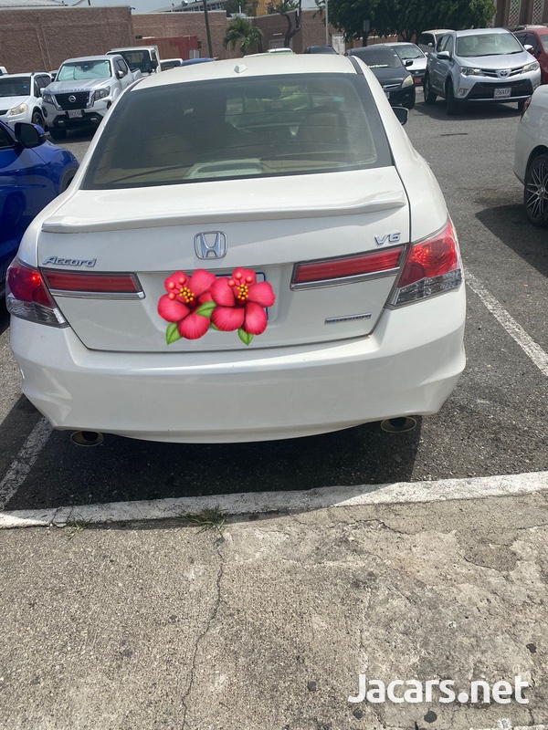Honda Accord 3,5L 2011-6
