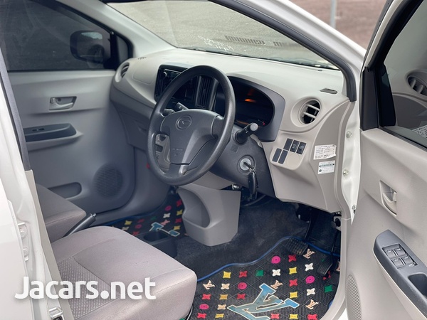 Daihatsu MIRA 0,7L 2015-7