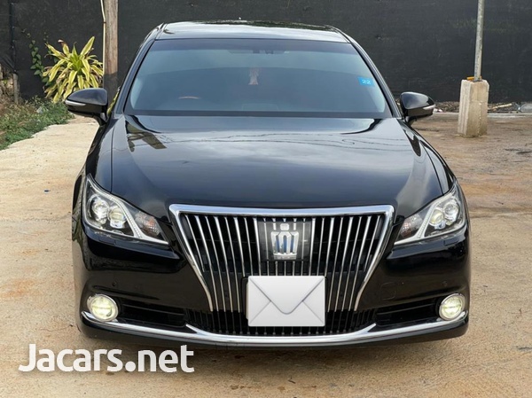 Toyota Crown 3,5L 2015-1