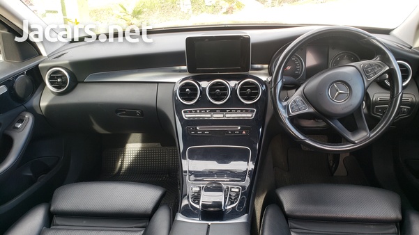 Mercedes-Benz C-Class 2,2L 2017-7