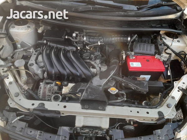 Nissan AD Wagon 1,5L 2013-9