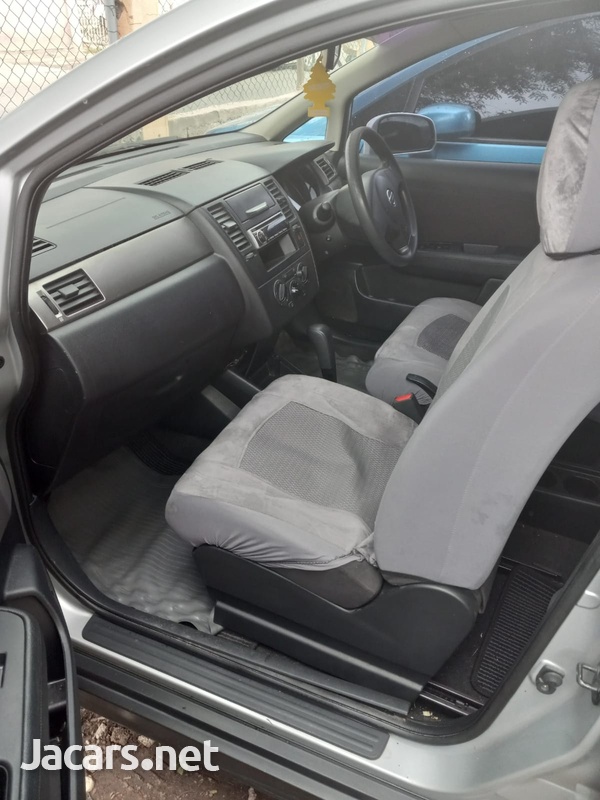 Nissan Tiida 1,5L 2012-3