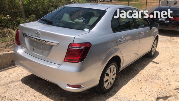 Toyota Axio 1,5L 2017-4