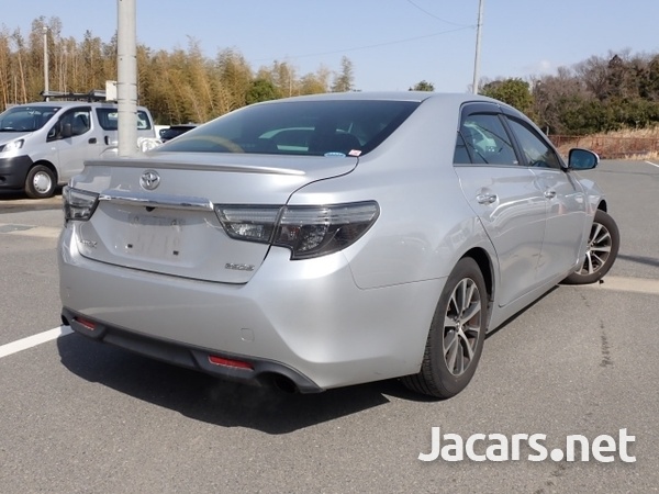 Toyota Mark X 2,5L 2017-2