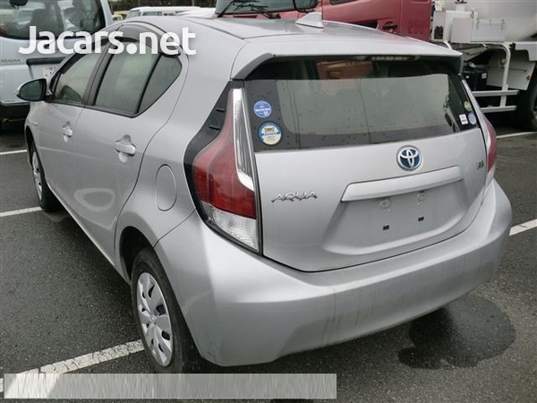 Toyota Aqua 1,5L 2016-2