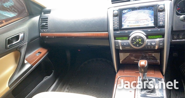 Toyota Mark X 3,5L 2014-5