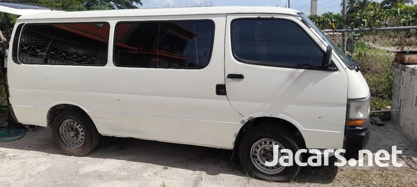 2000 Toyota Hiace-1