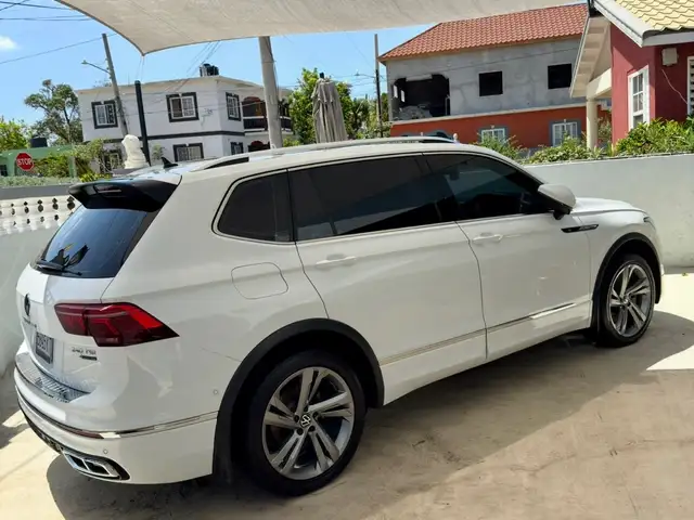 Volkswagen Tiguan 2,0L 2023, Saint Catherine - 8
