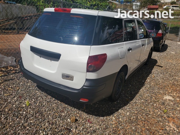 Nissan AD Wagon 1,5L 2013-6
