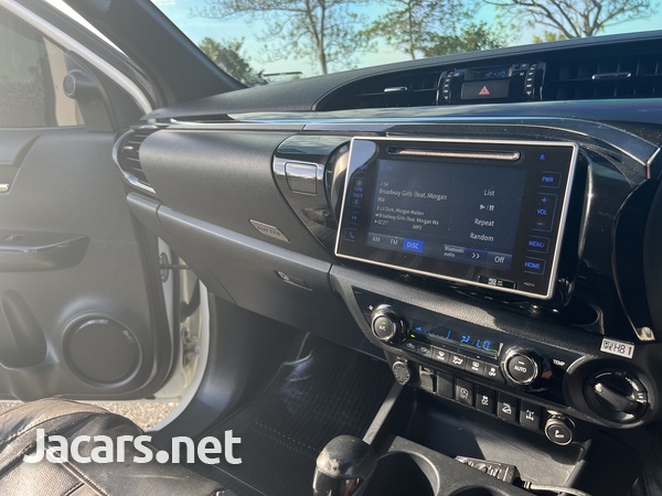 Toyota Hilux 2,8L 2018-7