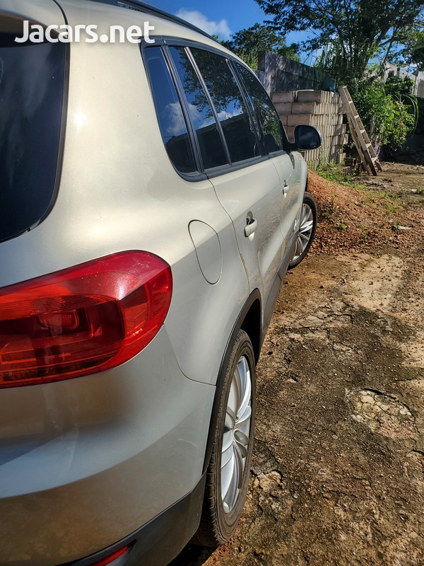 Volkswagen Tiguan 2,0L 2012