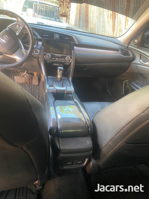 Honda Civic 1,5L 2017-7