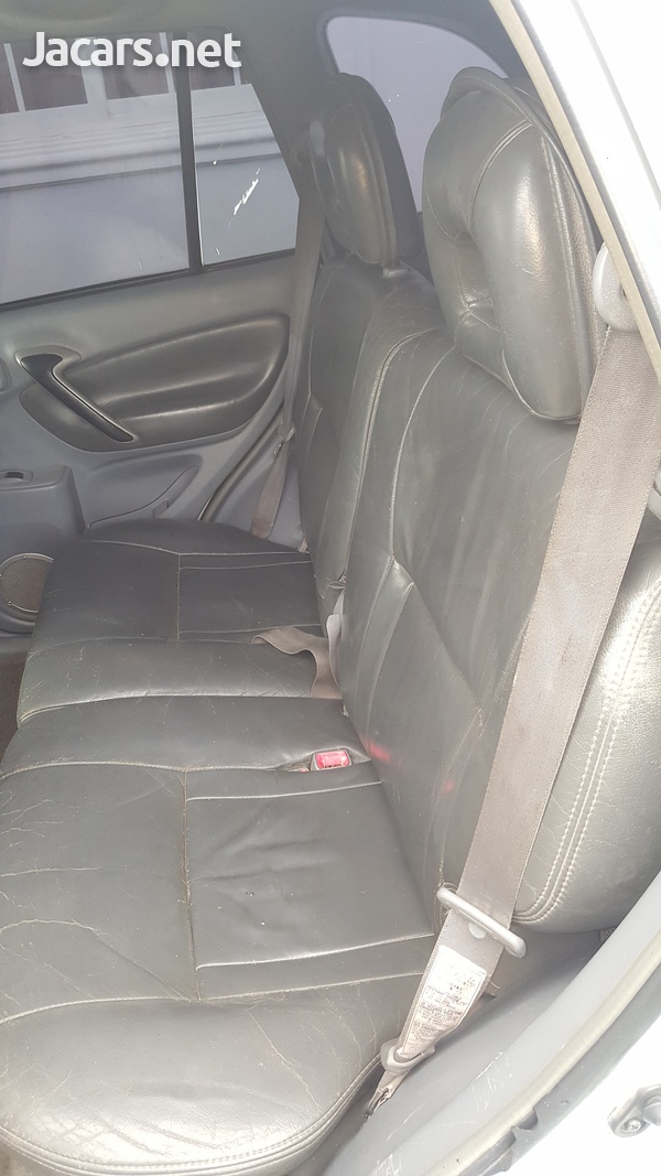 Toyota RAV4 2,0L 2002-4