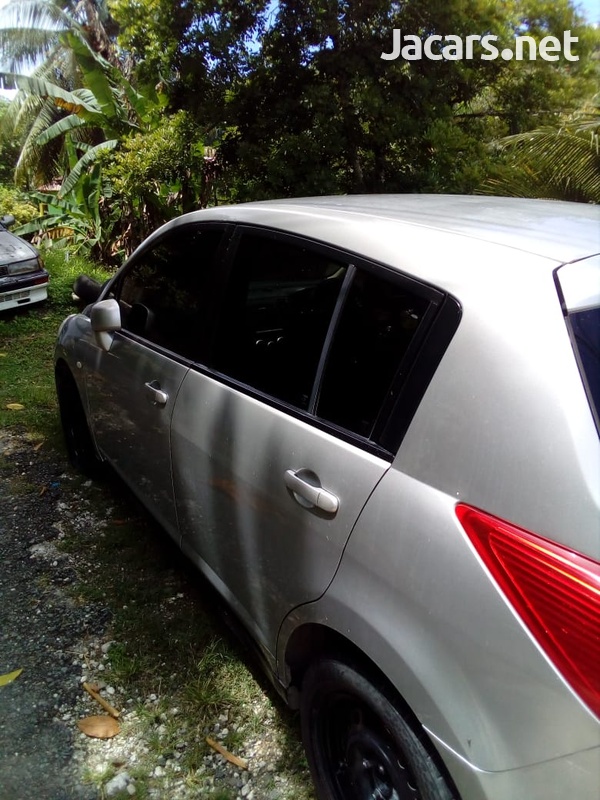 Nissan Tiida 1,5L 2006-1