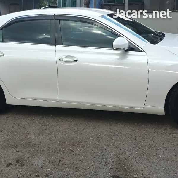 Toyota Mark X 2,5L 2013-1