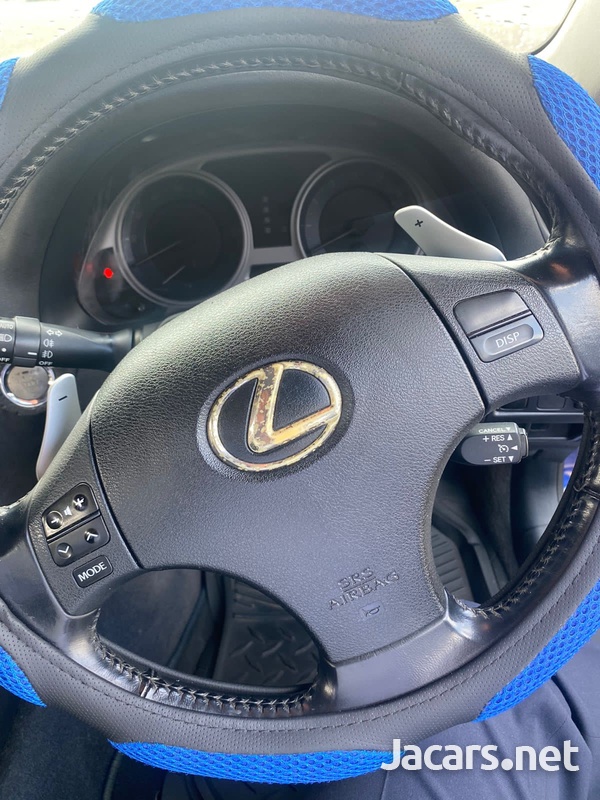 Lexus IS 2,5L 2008-3