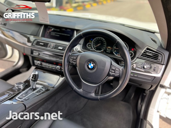 BMW 5-Series 2,0L 2016-10