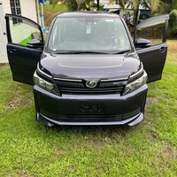 Toyota Voxy 2,0L 2016 Toyota Voxy 2,0L 2016