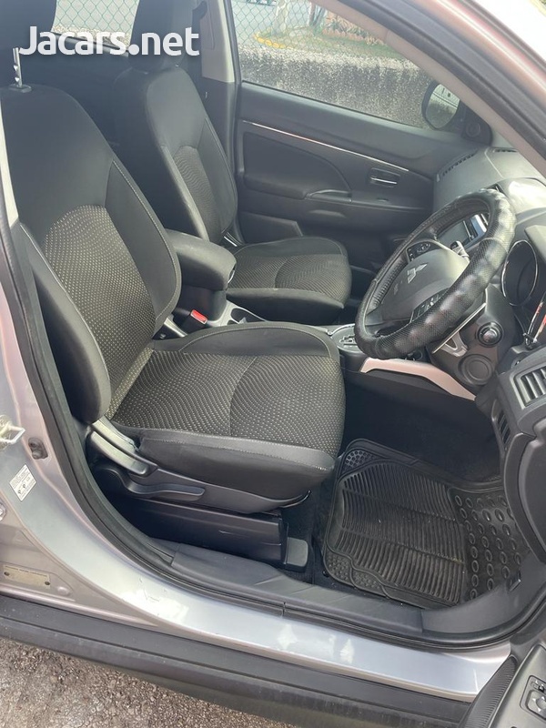 Mitsubishi ASX 2,0L 2014-7