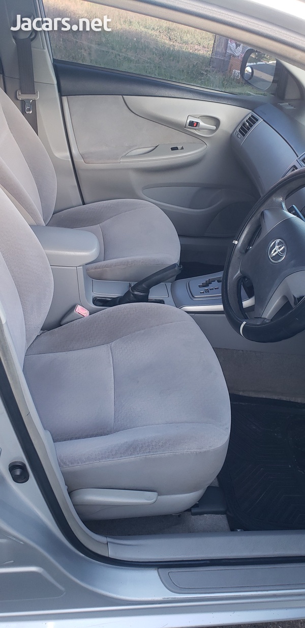 Toyota Axio 1,5L 2012-8