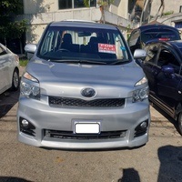Toyota Voxy 2,0L 2012 Toyota Voxy 2,0L 2012