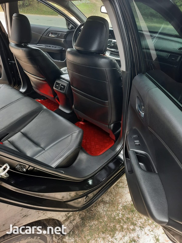 Honda Accord 2,0L 2015-3
