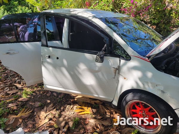 Nissan Tiida 1,8L 2011-13
