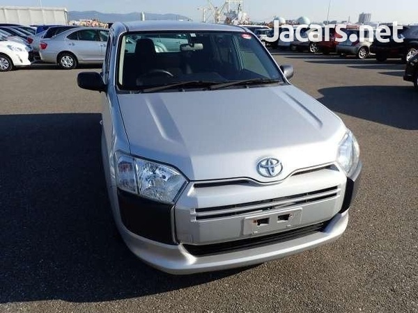 Toyota Probox 1,5L 2016-13