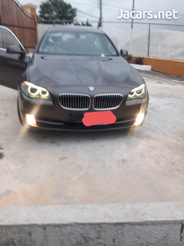 BMW 5-Series 3,7L 2013-1