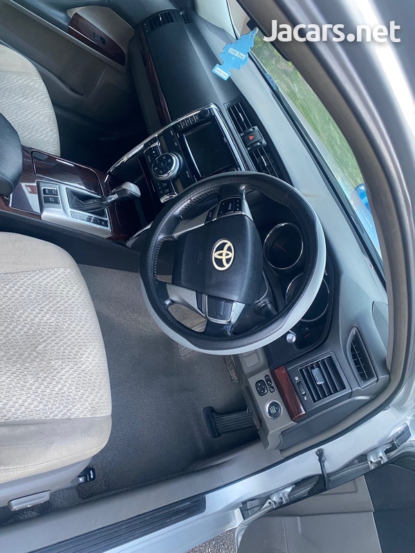 Toyota Mark X 2,5L 2012-3