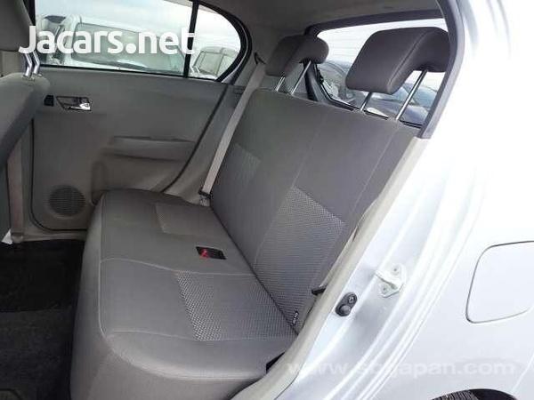 Daihatsu MIRA 0,6L 2017-13