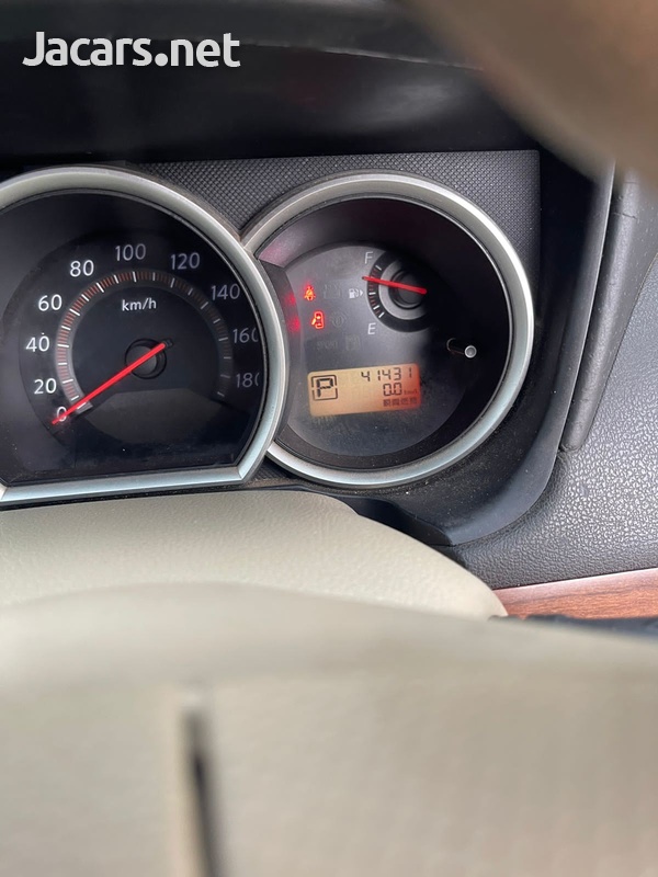 Nissan Bluebird 2,0L 2012-9