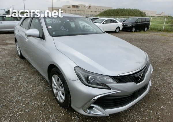 Toyota Mark X 2,5L 2017-5
