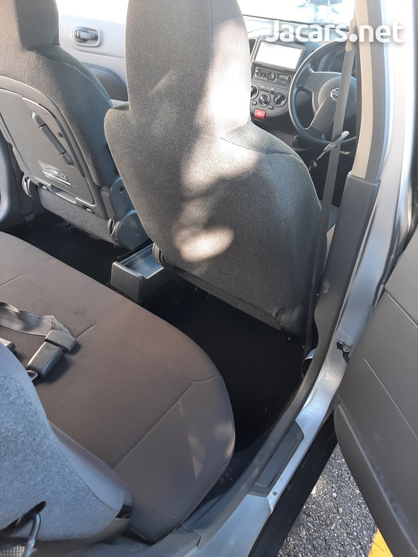 Nissan AD Wagon 1,5L 2016-7