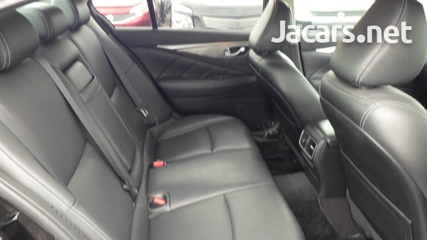 Nissan Skyline 3,5L 2014-2