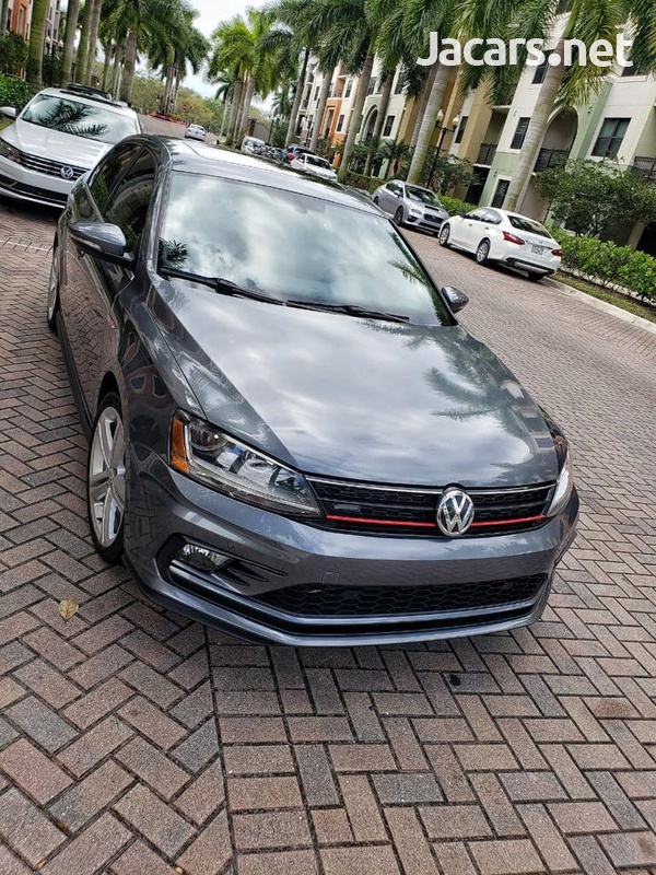 Volkswagen Jetta 2,0L 2017-1