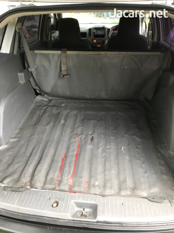 Nissan AD Wagon 1,5L 2012-6