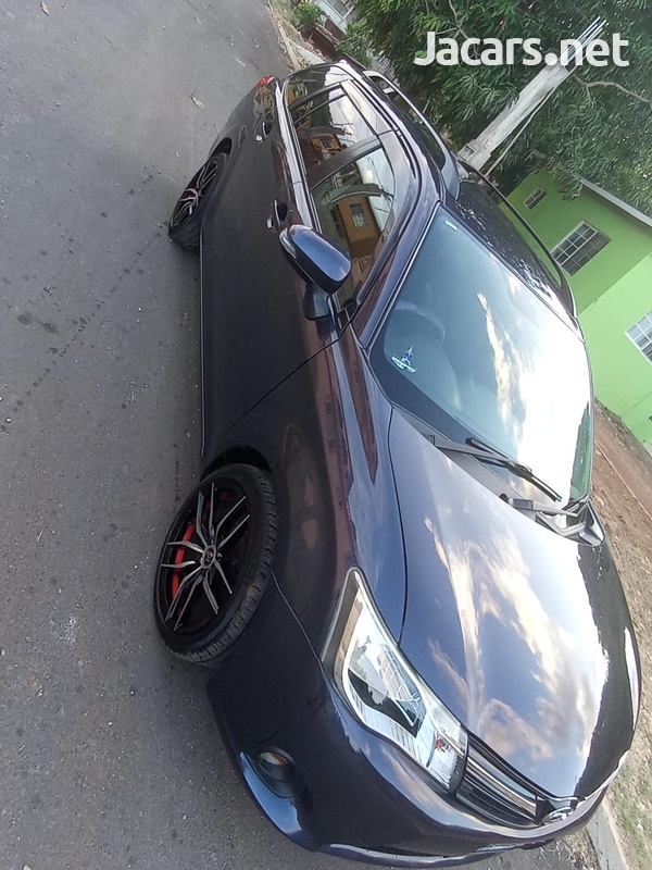 Toyota Fielder 1,8L 2015-4