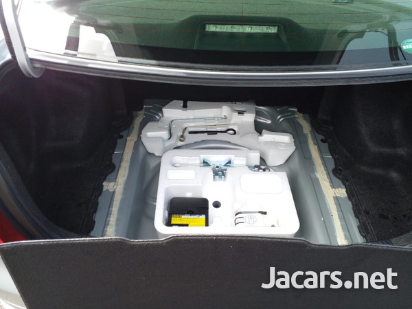Toyota Axio 1,5L 2017-6