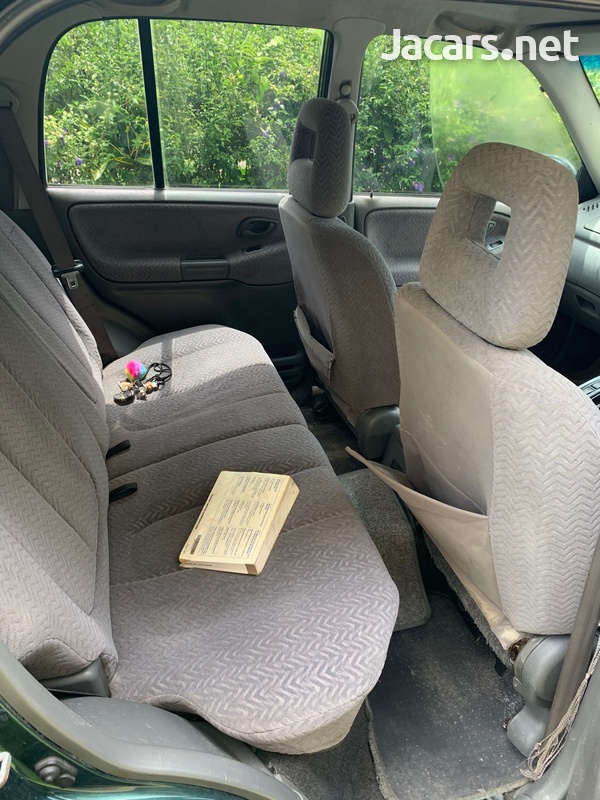 Suzuki Grand Vitara 2,5L 2001-8