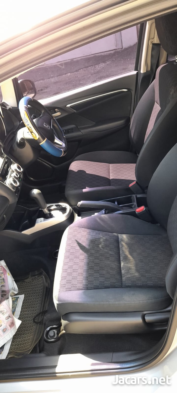 Honda Fit 1,3L 2013-8