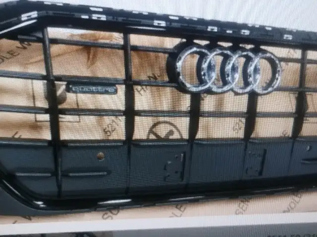 Audi Q8 2018-2023 Front grille, Kingston