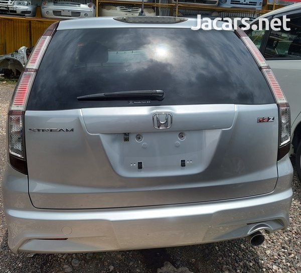 Honda Stream 1,8L 2012-5
